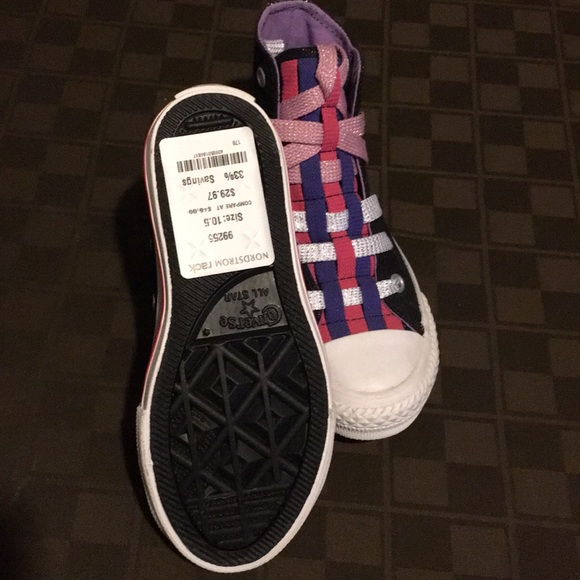 Converse - Picture 2 of 2